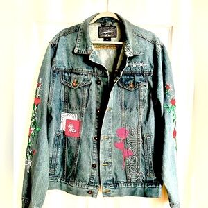 Brooklyn Cloth Blessed with a rose, a star, heart patch embroidered Sz XL denim.